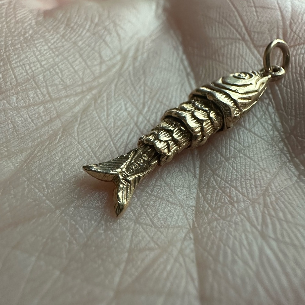 9ct 9k 375 vintage gold articulated fish charm pendant - Picture 8 of 12